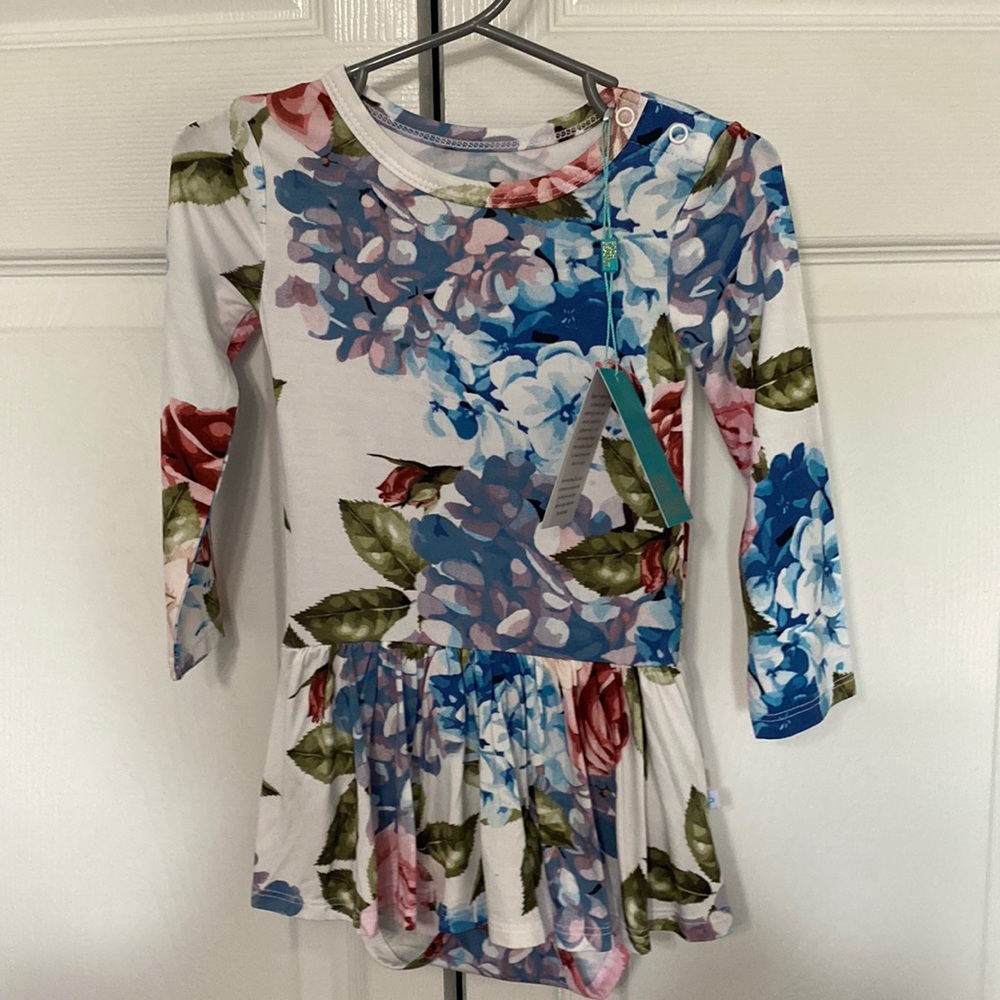 Posh peanut hydrangea twirl bodysuit
